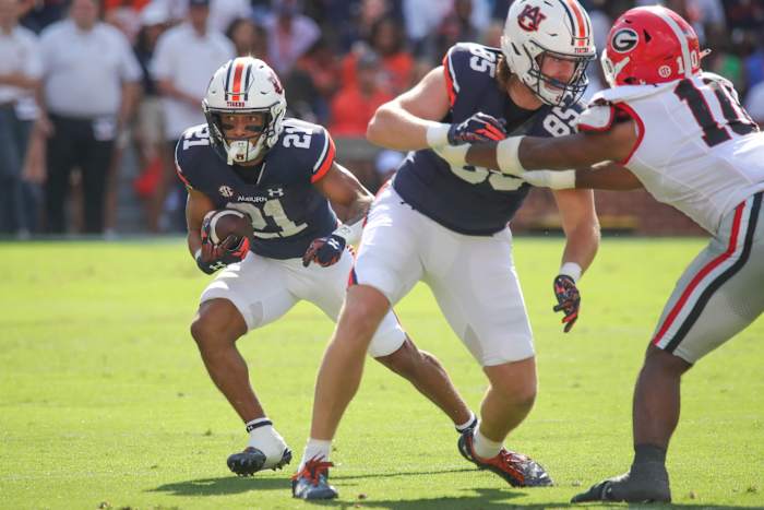 Brian Battie vs Georgia Eric Starling/Auburn Daily